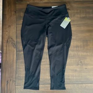 Tek Gear Capri size M